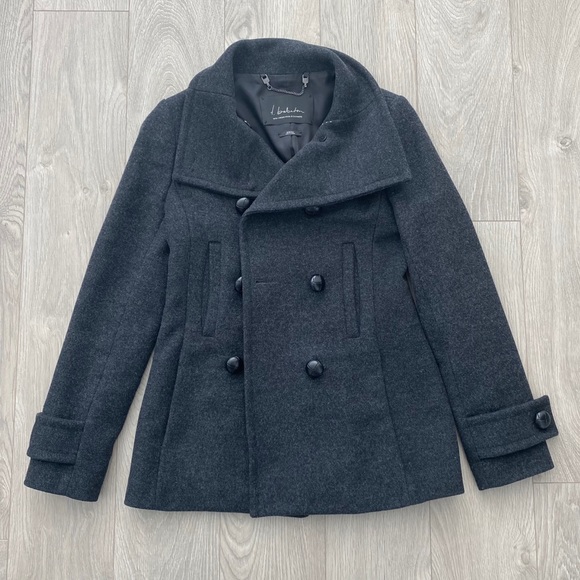 Aritzia Jackets & Blazers - Babaton Howell Wool & Cashmere Peacoat